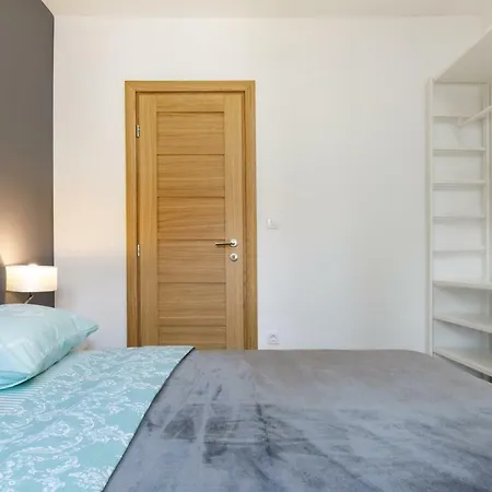 Luxury Beach With Free Parking Appartement *